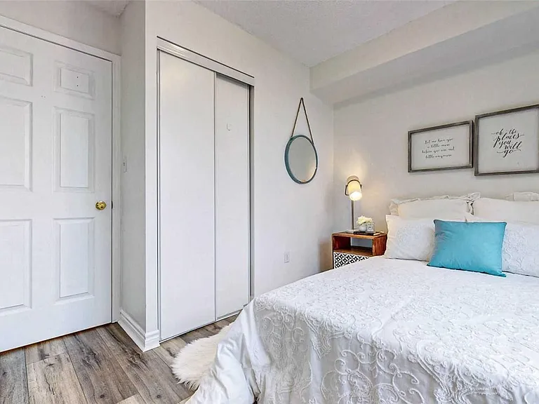 7 Lorraine Dr #502 — Photo 18