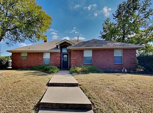 925 Teakwood Ln #0, Desoto, TX 75115