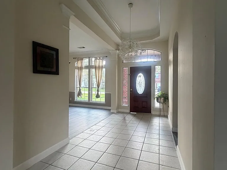 13113 Sunset Cliff Ct — Photo 3