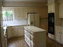 3rd image of 1802 Plantation Dr