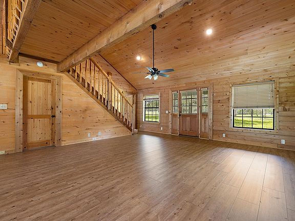 4th image of 571 Balch Rd