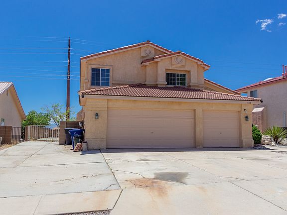 3rd image of 8116 Corte Del Viento NW