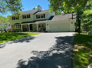 24 Calgary Ln, Binghamton, NY 13901