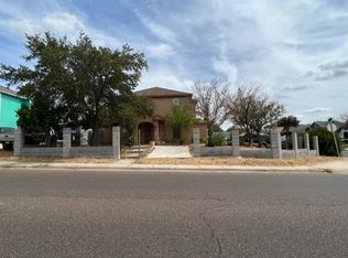 601 Masterson Rd, Laredo, TX 78046