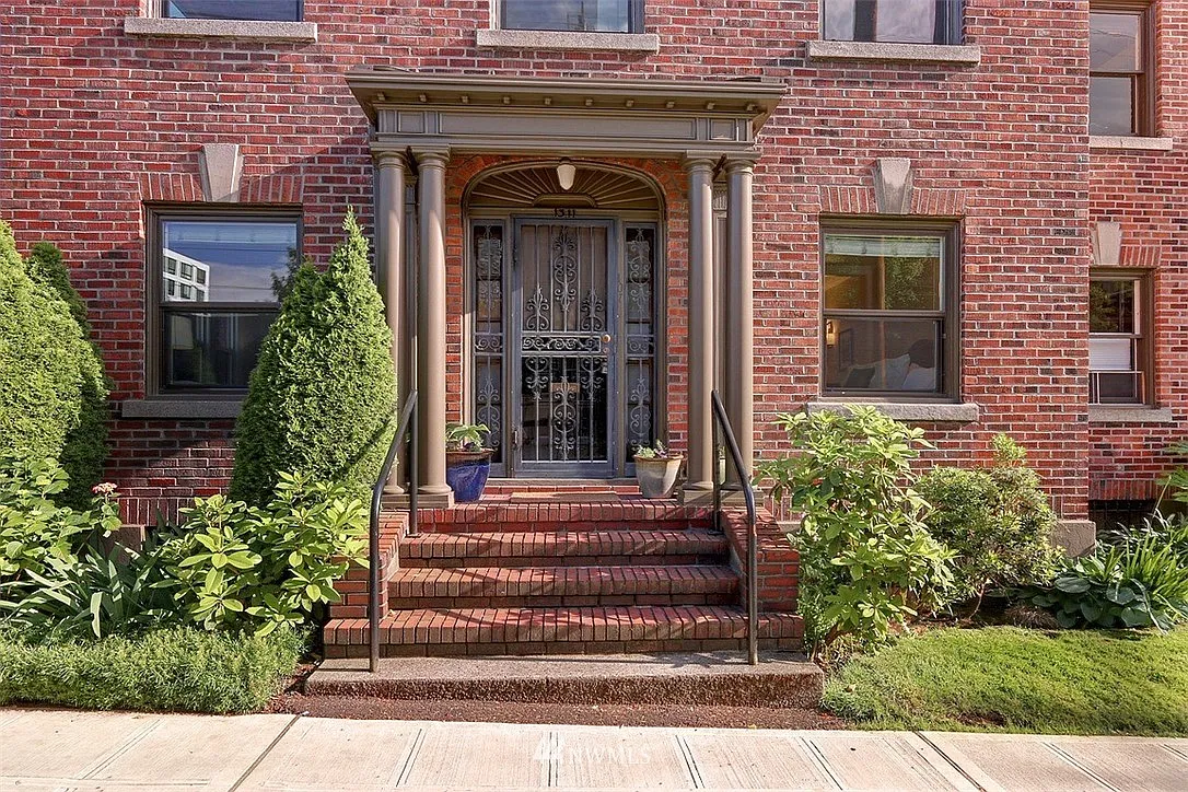 1311 E Union Street #107 photo 1