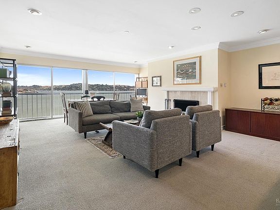 4th image of 100 South Street #307
