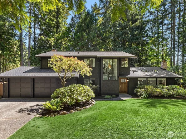 6322 NE Lariat Loop, Bainbridge Island, WA 98110
