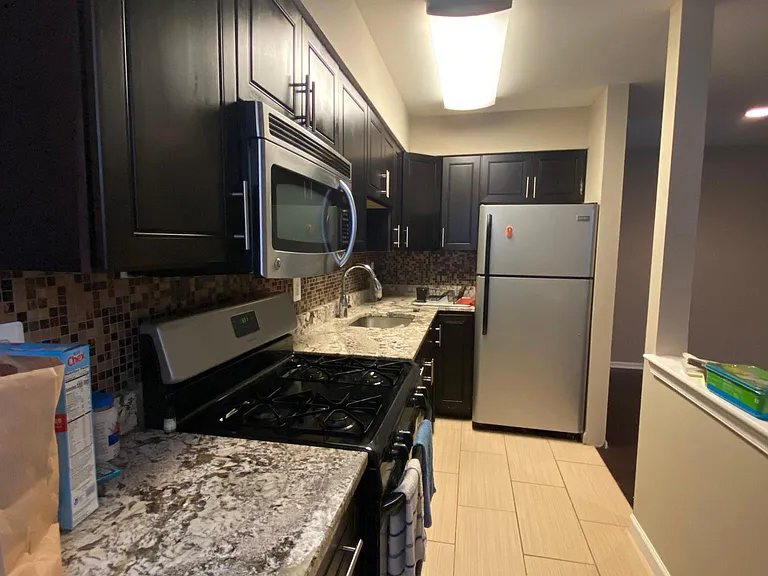 4713 Chestnut St #C — Photo 2