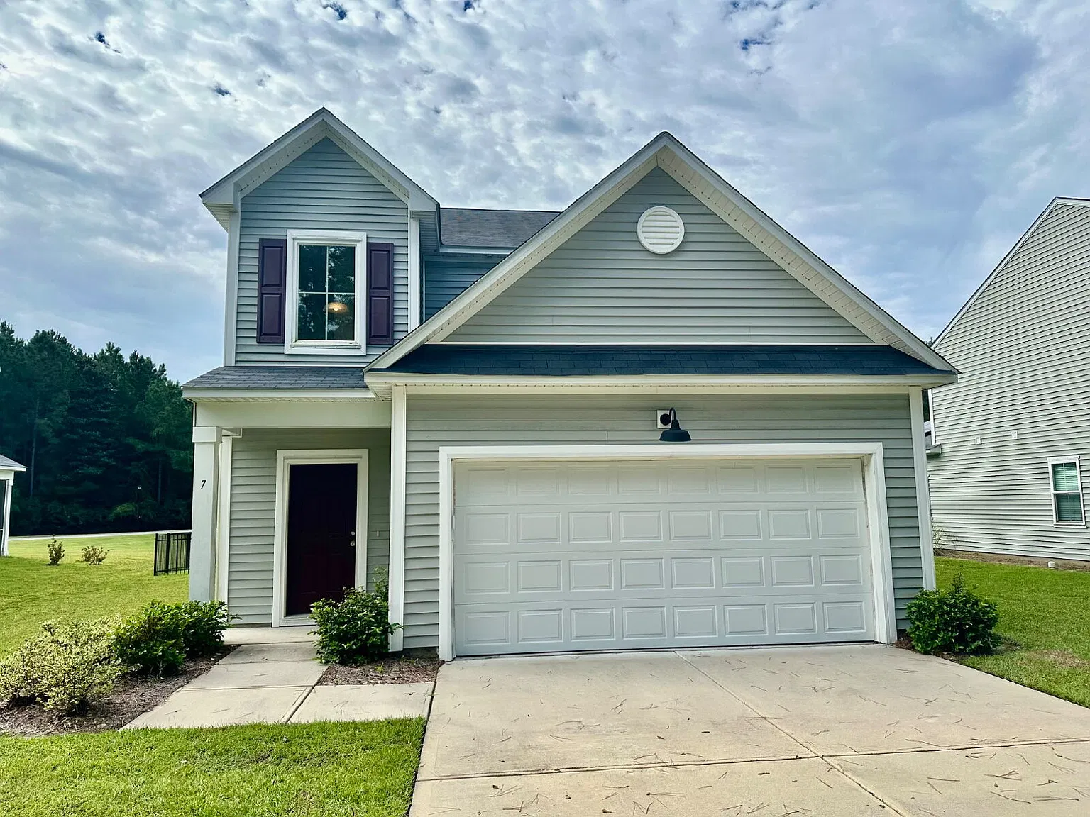 4 bed, 3.5 bath, 2126 sqft, $2,695 — Photo 2