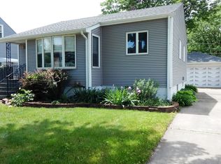 18514 Wentworth Ave, Lansing, IL 60438