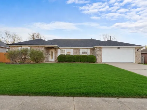 521 Prairie St, Lowell, AR 72745