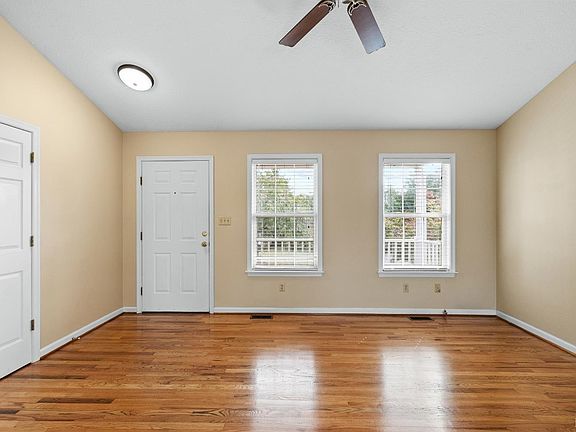 4th image of 284 Union Hill Rd