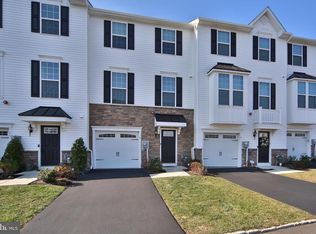 9 Twomey Ct, Wyncote, PA 19095
