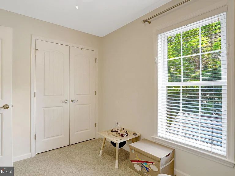 2862 Rosemary Ln — Photo 28