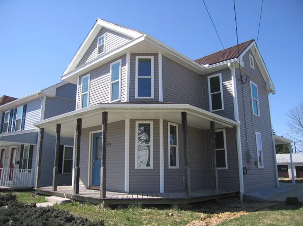 153 W King St, Littlestown, PA 17340