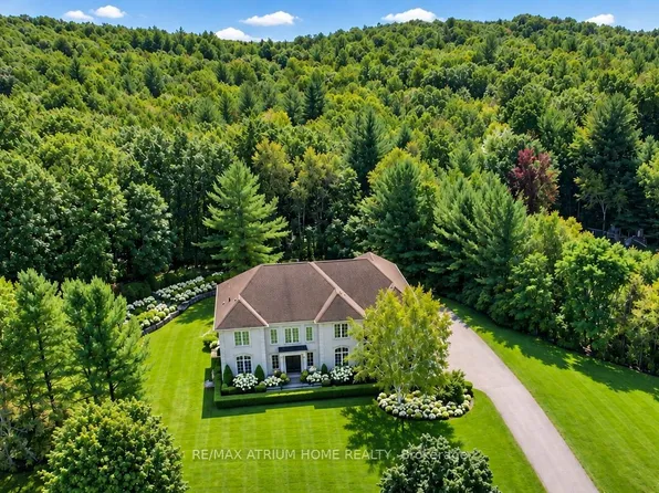 65 Kingswood Dr, King, ON L7B 1K8