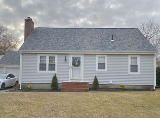 5 Upland Way, Mattapoisett, MA 02739