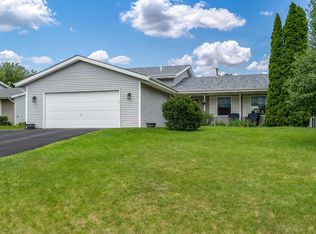 875 Brandy Bend Rd, Roscoe, IL 61073