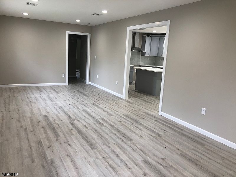 2nd image of 12A Baker Ln
