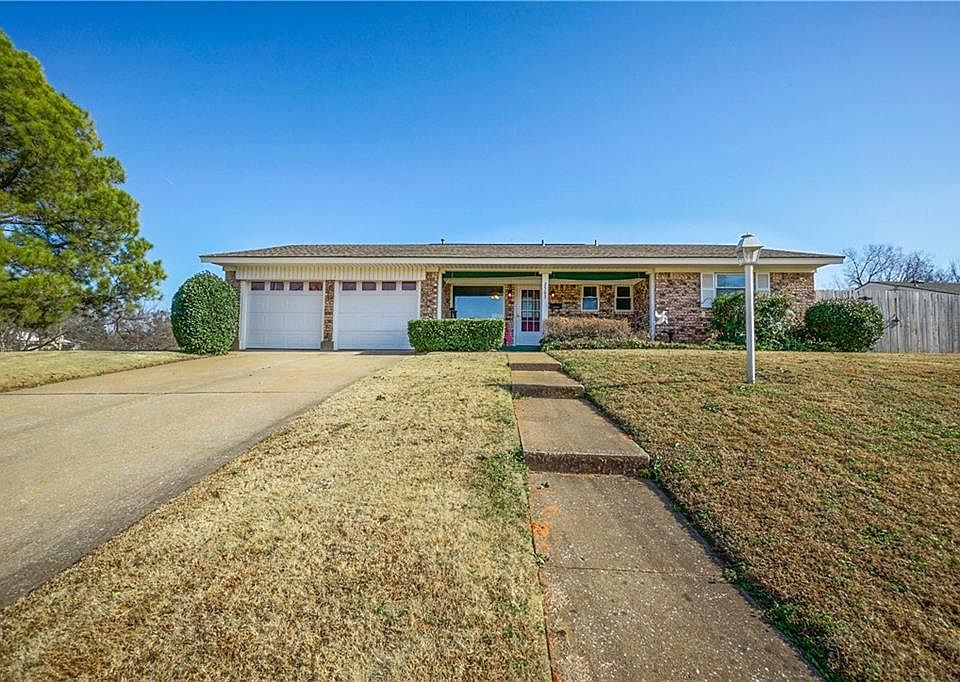 1st image of 2503 Wyandotte Way