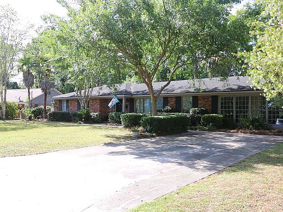 4th image of 3268 Lakeside Dr
