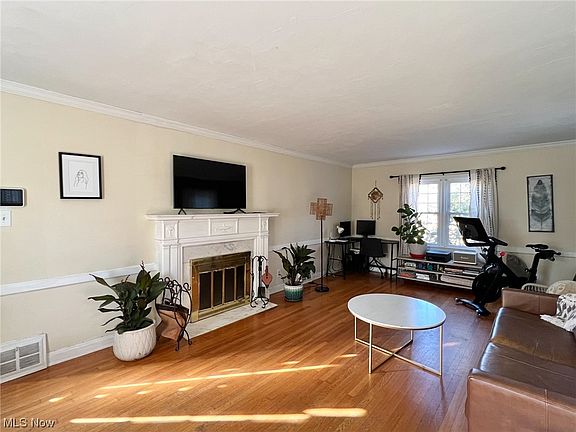 5th image of 1805 Norton Pl