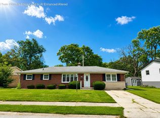 417 Softwood Dr, Hobart, IN 46342