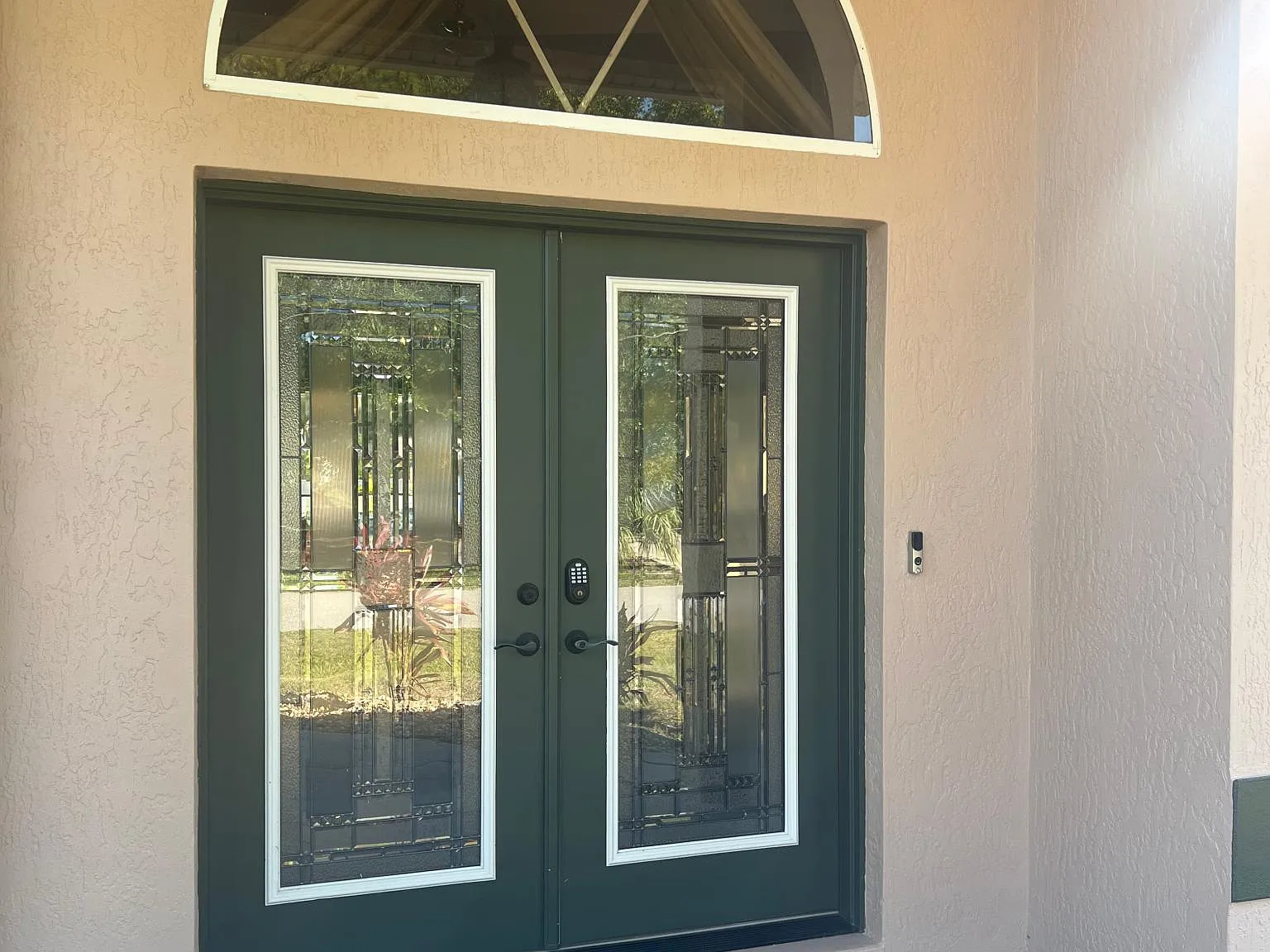 3 bed, 1959 sqft, $2,700 — Photo 4