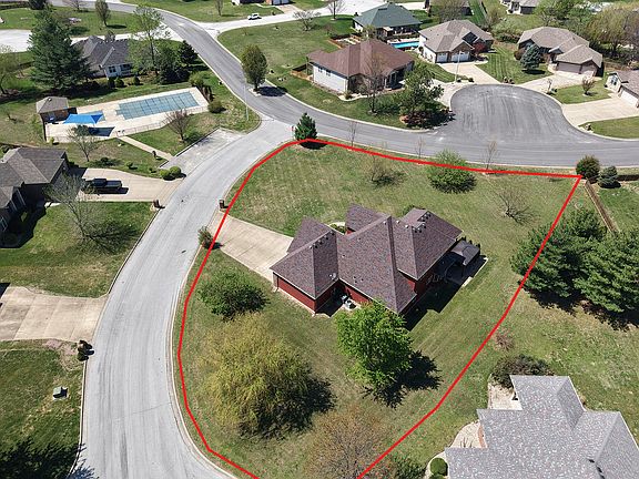 2nd image of 524 Quail Run Street