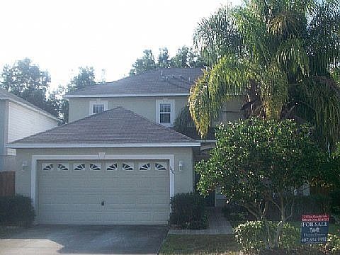 2nd image of 130 Sterling Pine St