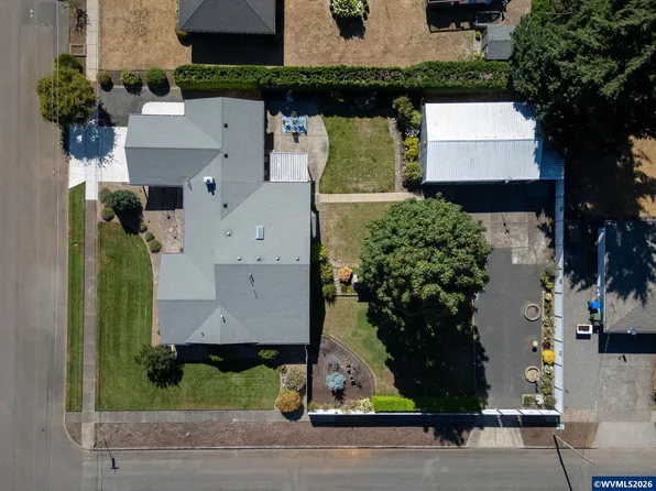 499 NE Cherry St, Sublimity, OR 97385