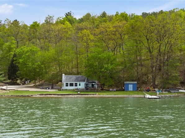 8613 S Lake Rd, Hammondsport, NY 14840