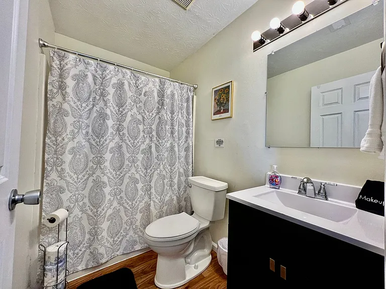 105 Overbrook Dr — Photo 16