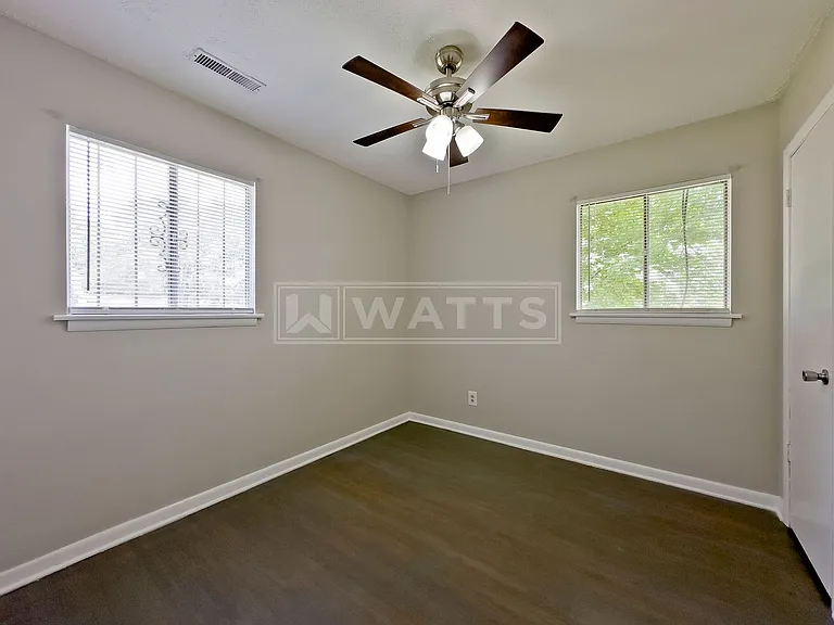 1400 Freda Dr — Photo 13