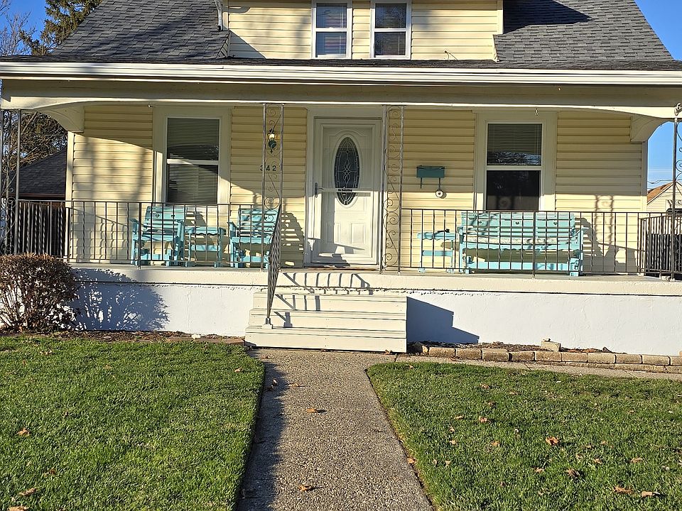 1st image of 3421 Wellington Dr