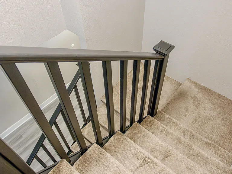 404 Carter Dr #A — Photo 10