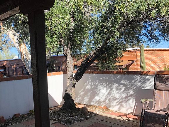 3rd image of 206 S La Canada Dr