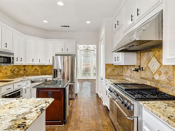 2nd image of 1705 Glen Springs Dr
