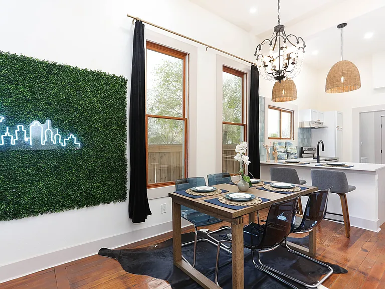 325 Montana St — Photo 10