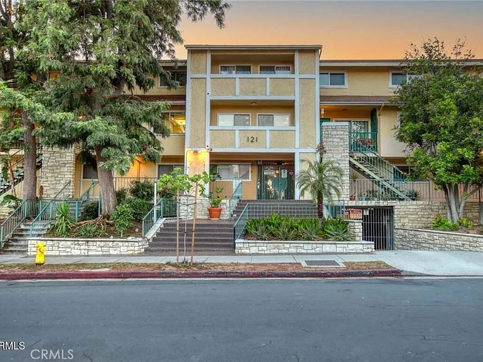 121 Sinclair Ave #232