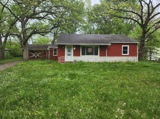 9239 Baldwin Dr, Machesney Park, IL 61115