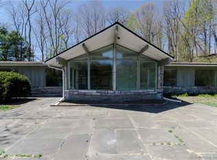 39 Boston Post Rd, East Lyme, CT 06333