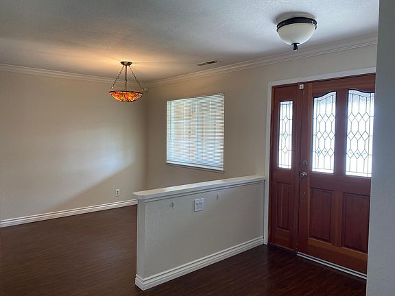 3rd image of 5715 Crow Ln