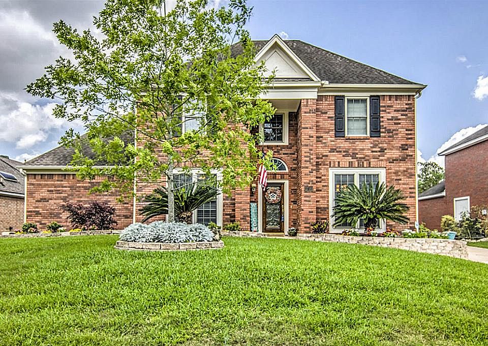 1st image of 3710 Lake Shade Ct