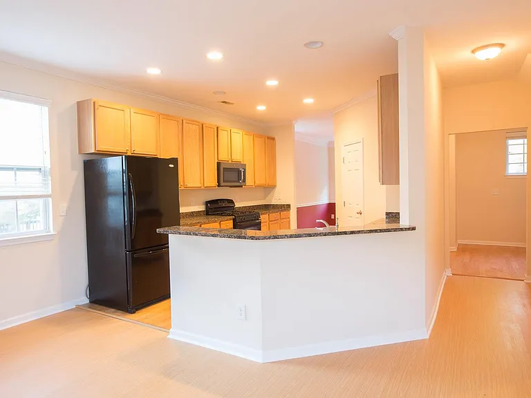 514 Sawcut Ln — Photo 7
