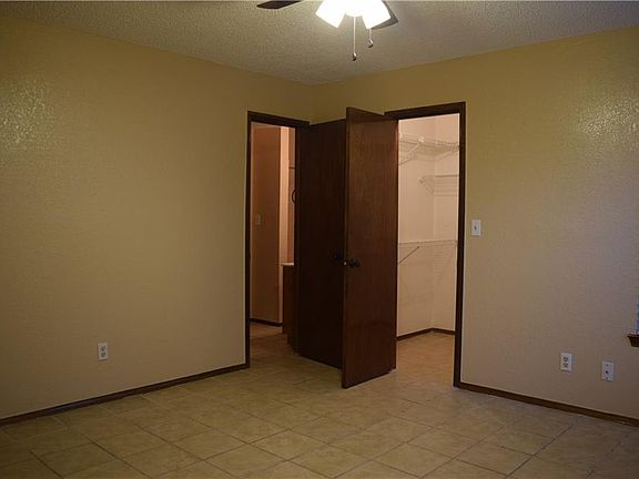 5th image of 4616 Round Rock Dr