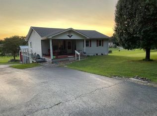 26 Lozano Rd, Albany, KY 42602