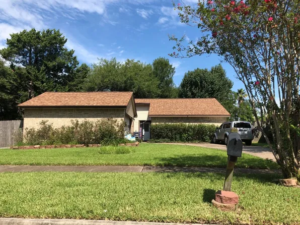 10001 Hillridge Rd, La Porte, TX 77571