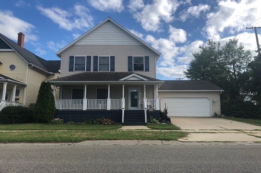 1st image of 740 White St