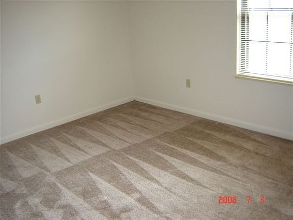 4th image of 580 Moull St APT A